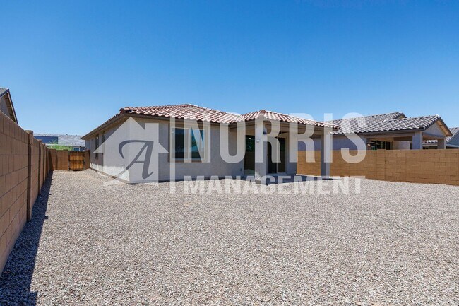 Building Photo - Beautiful Home in Villago