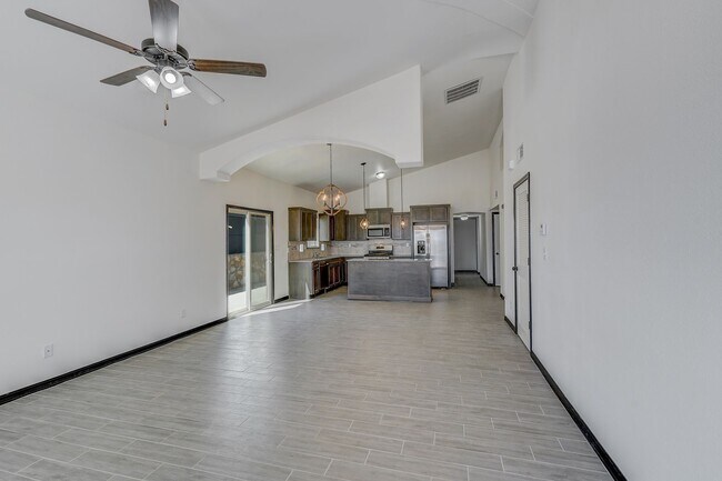 Building Photo - RECENTLY BUILT MODERN EASTSIDE HOME