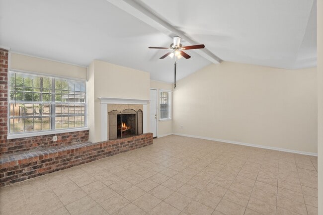Building Photo - 14410 Alkay St
