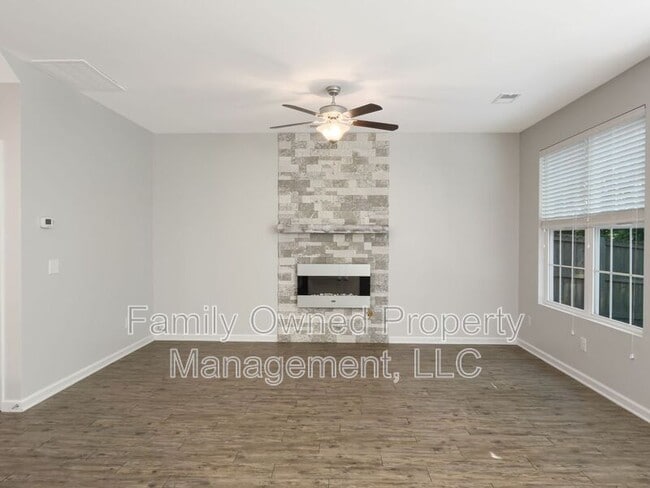 Building Photo - 8968 E Cat Tail Pond Rd