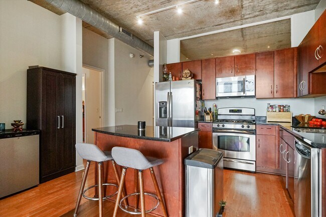 Building Photo - 700 N Larrabee St