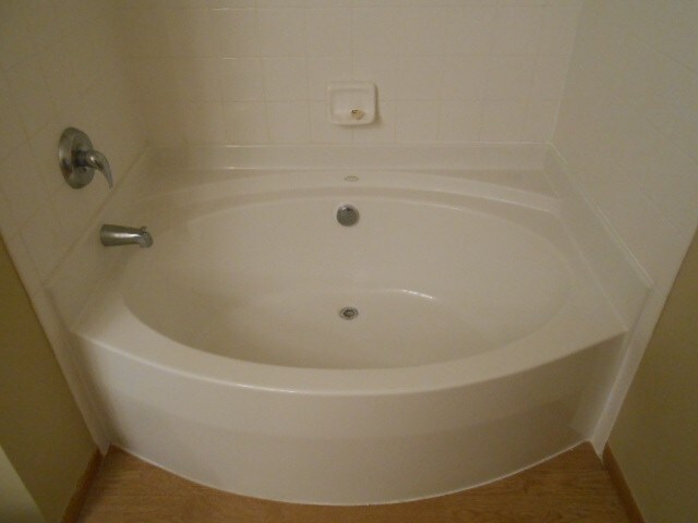 Building Photo - 485 Sycamore Creek St