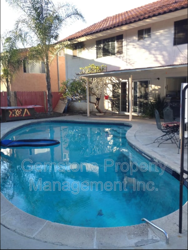 Primary Photo - 5233 Countryside Dr