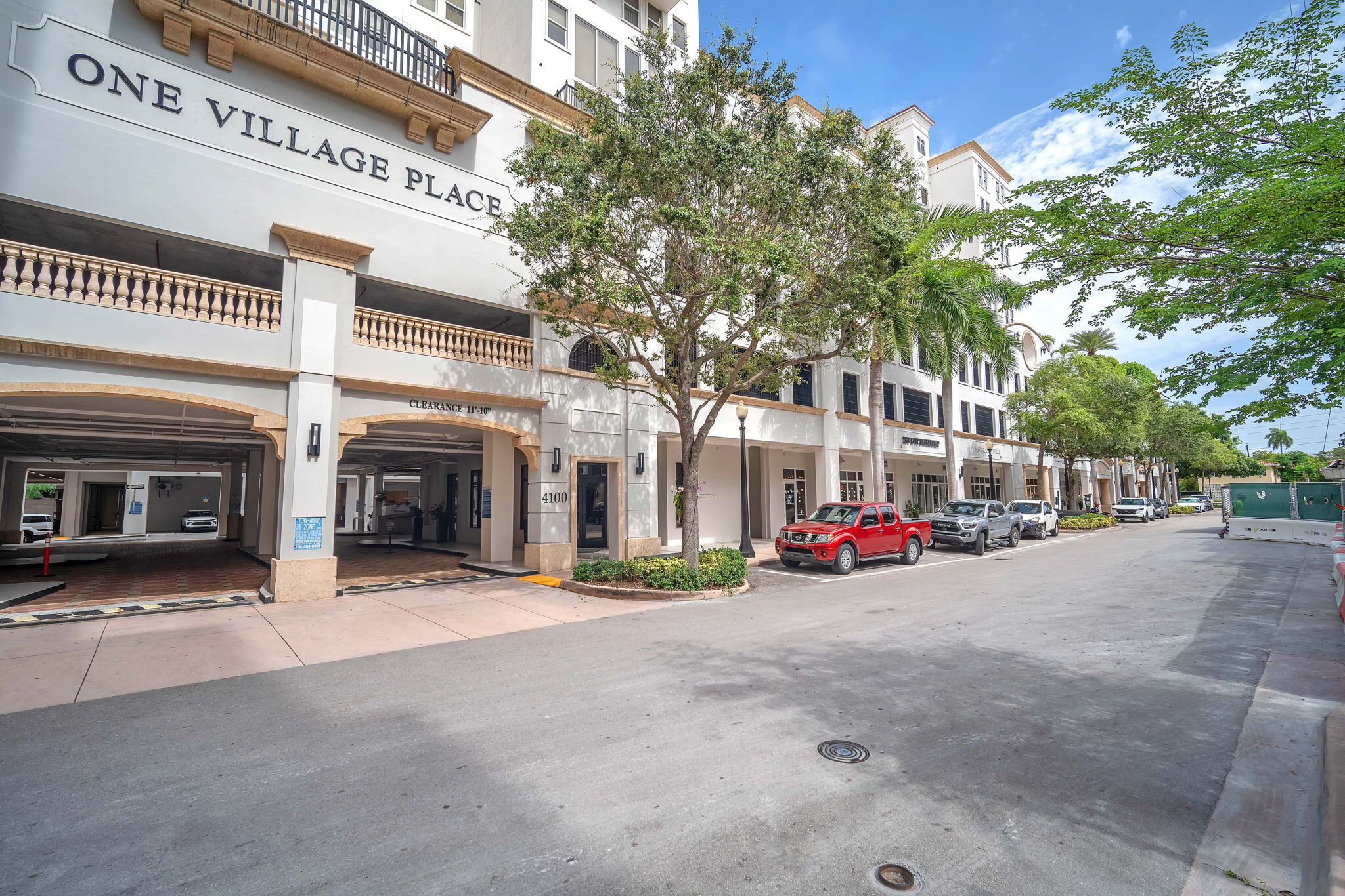 Building Photo - 4100 Salzedo St
