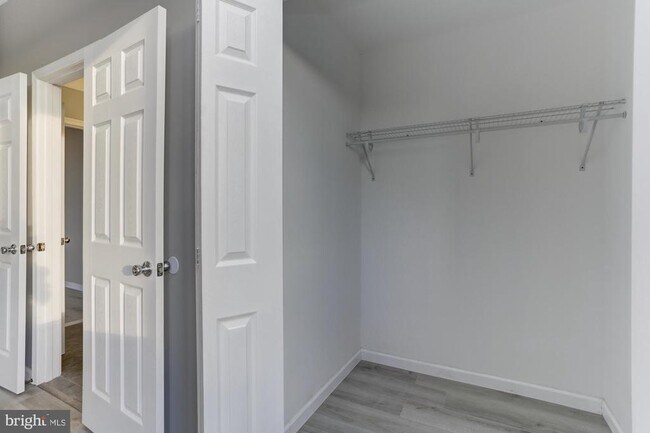 Building Photo - 400 N Highland Ave