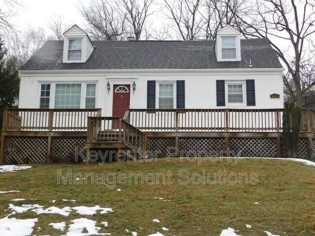 Building Photo - 811 E Beverley St