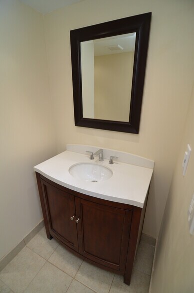 Building Photo - 2935 NE 163rd St