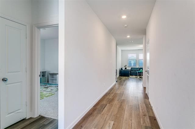 Building Photo - 14737 Mainstay Way