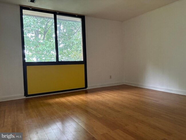 Building Photo - 525 N Armistead St