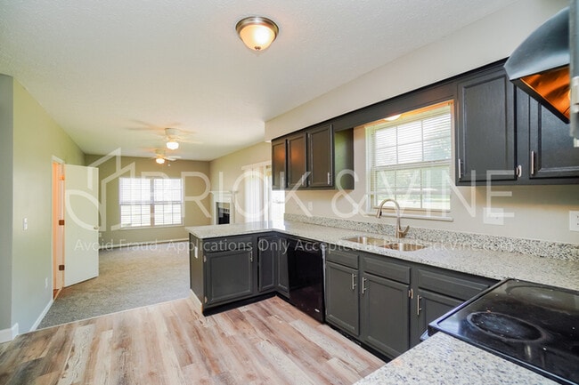 Building Photo - 2722 Barrows Rd