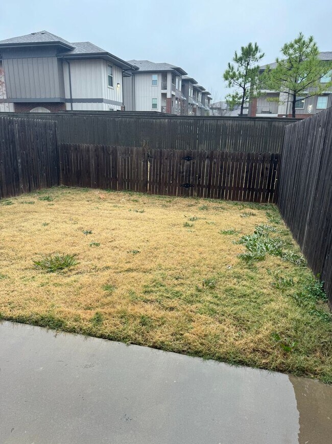 Building Photo - 1/2 off first month! 3 bedroom, 2.5 bathroom, 1 car garage