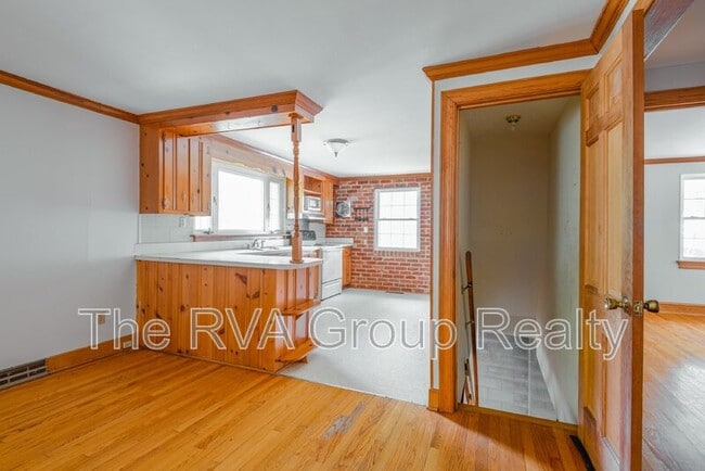 Building Photo - 36 Ferndale Drive