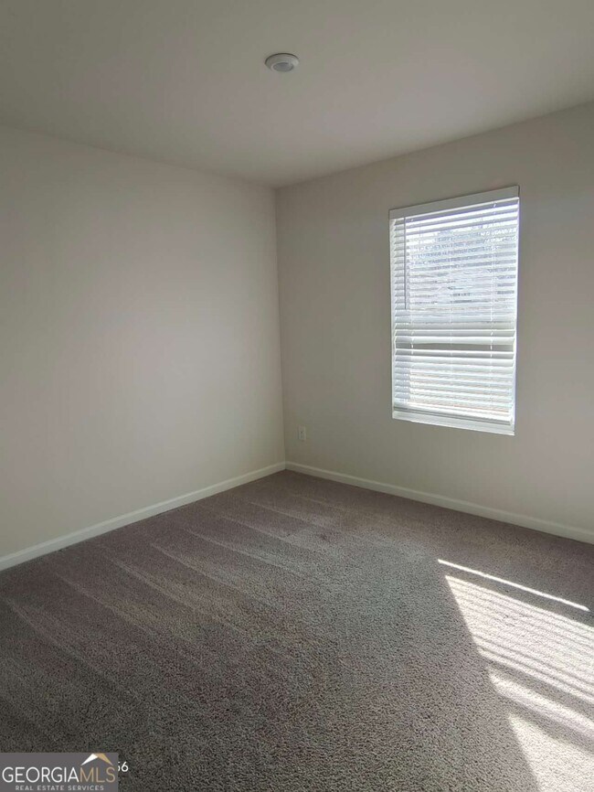 Building Photo - 537 Pemberton St