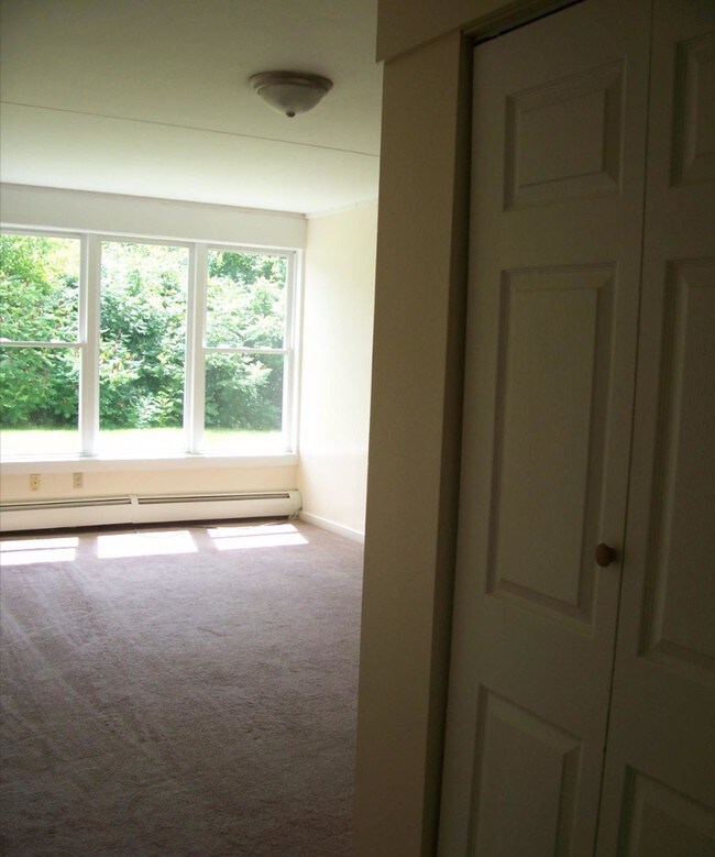 Riverview Apartments 16 Penobscot St Augusta ME 04330 Apartment Finder