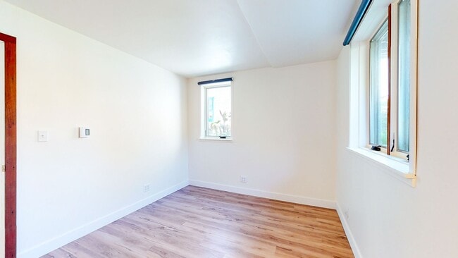 Building Photo - Beautiful Berkeley Unit!