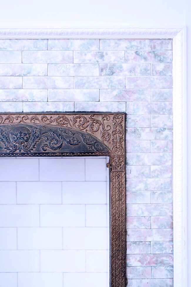 Building Photo - 84a Sanchez St