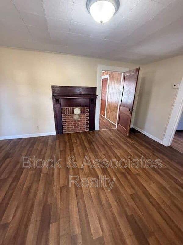 Building Photo - 1811 Newell St