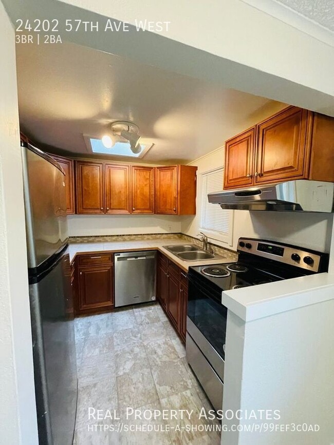 Building Photo - 24202 57th Ave W