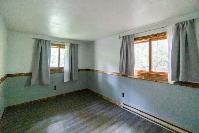 Building Photo - Single Family Home in Mead School District!