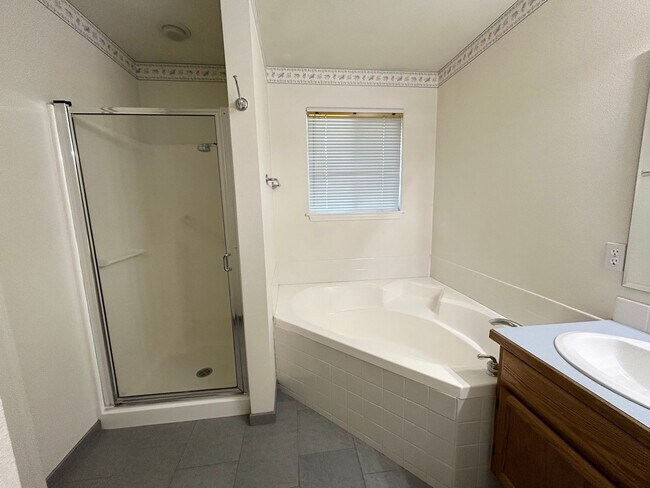 Building Photo - Charming Single-Level Home in Eagle with 3 Bedrooms and 2 Bathrooms! | $600 OFF FIRST MONTH'S RENT!!