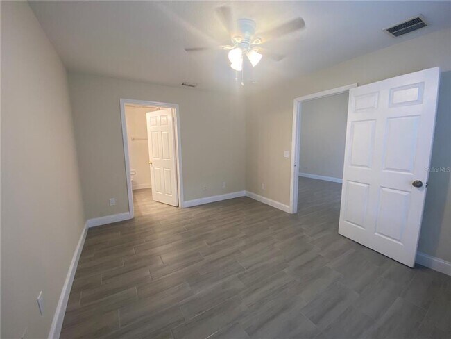 Building Photo - 4947 Ava Pointe Dr