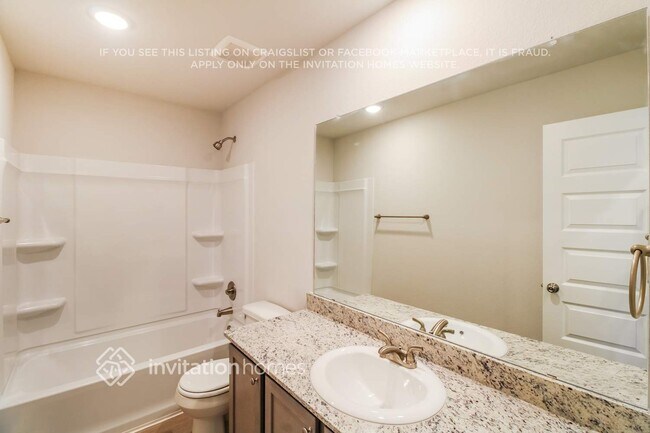 Building Photo - 10723 Sunlit St