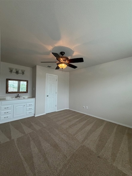 Building Photo - 4600 Mountain Oak St