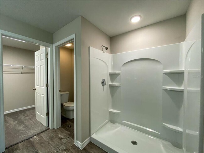 Building Photo - 12921 Twin Bridges Dr