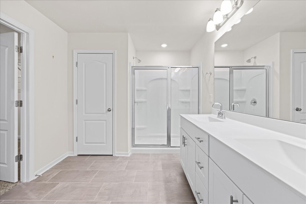 Building Photo - 149 Wilbur Lake Dr