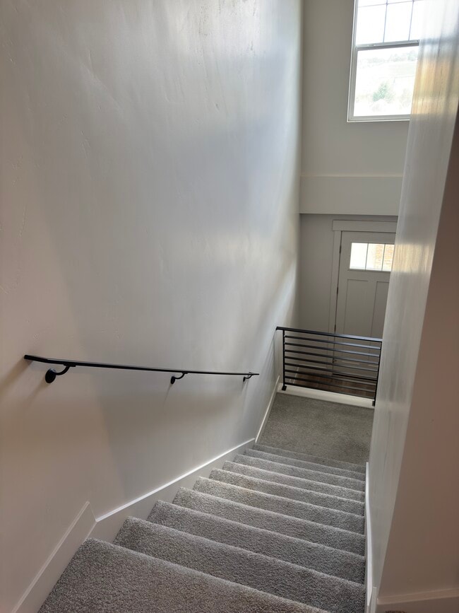 Building Photo - 4819 Summerfield Dr