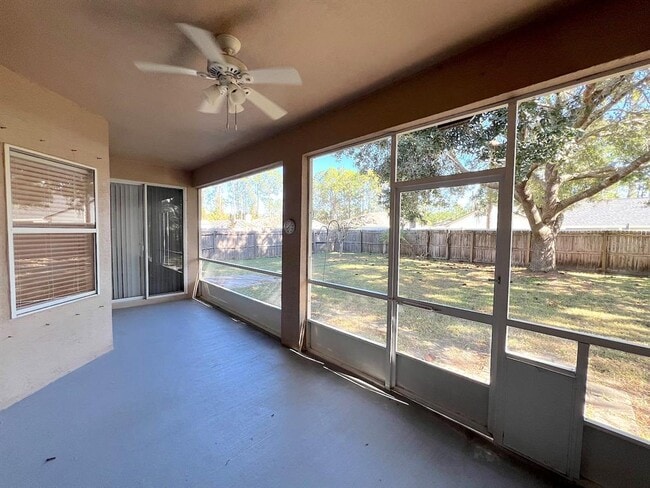 Building Photo - 7 Zither Ct