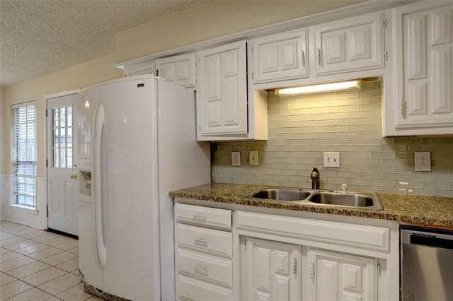 Building Photo - 3913 Sandia Dr
