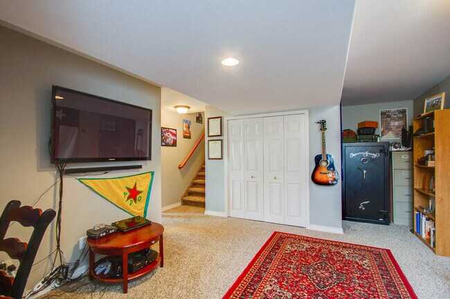 Building Photo - 4038 Pronghorn Meadows Cir