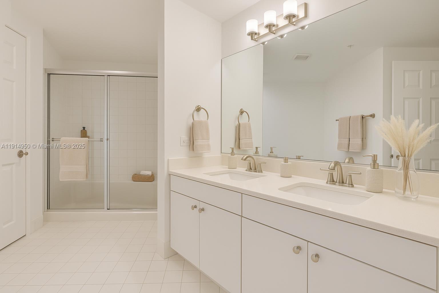 Building Photo - 17100 N Bay Rd