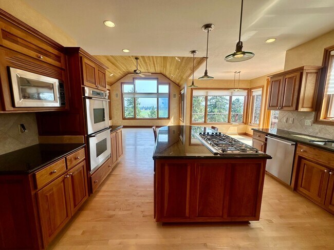 Building Photo - 11707 Kestrel Rd
