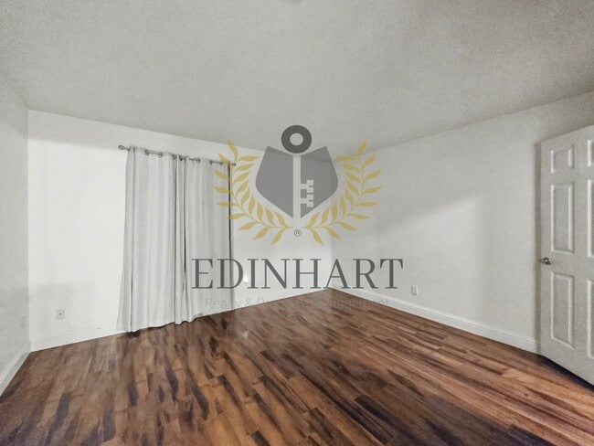 Building Photo - 2909 Huntington Blvd