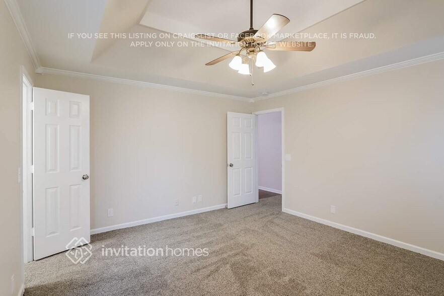 Building Photo - 124 Fieldstone Ln