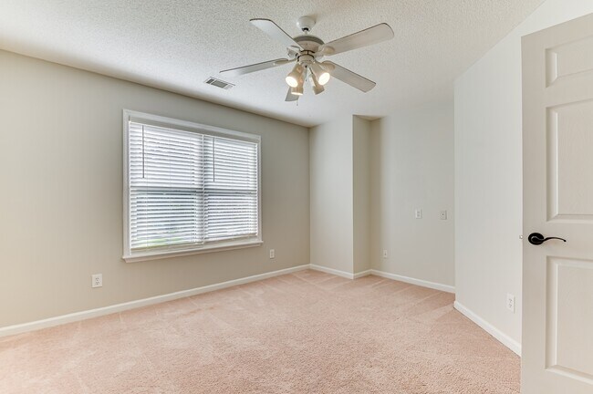 Building Photo - 4135 Fox Brush Dr
