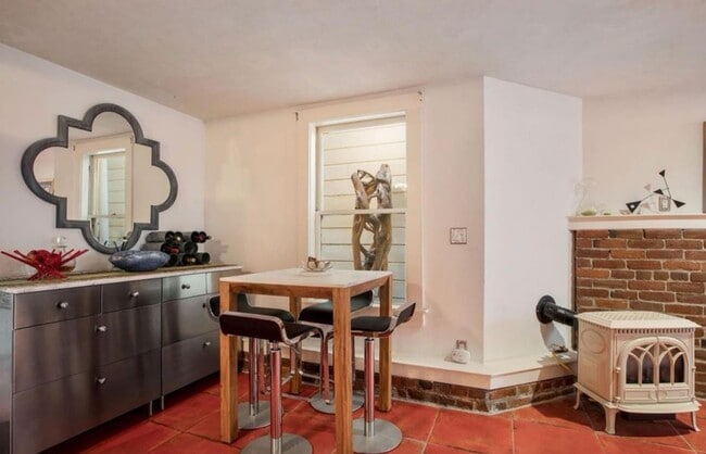 Building Photo - 1471 McAllister St