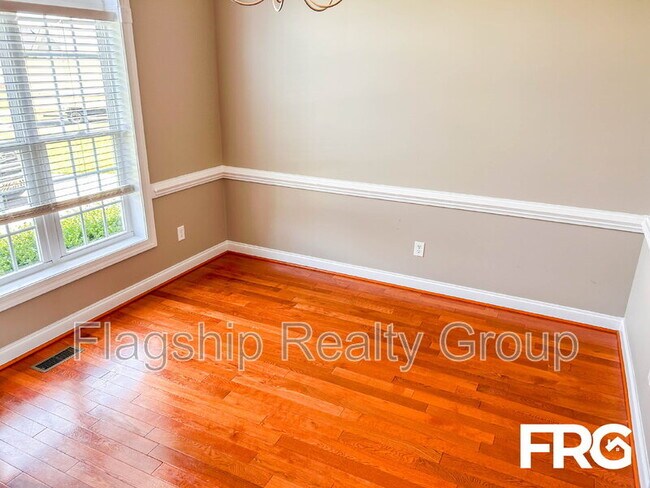 Building Photo - 2608 Chardon Ct