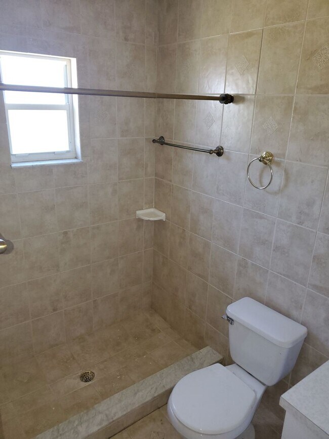 Building Photo - Glenridge 3/2 Home Located in Lakeland
