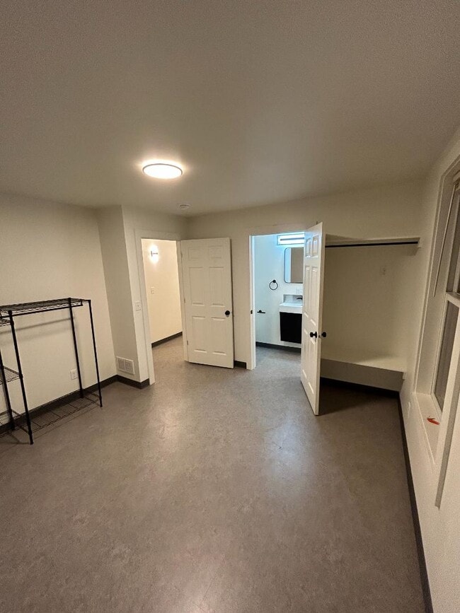 Building Photo - 514 Quincy St