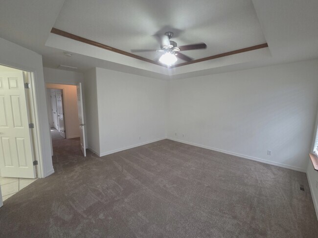 Building Photo - 848 S Jester Ave