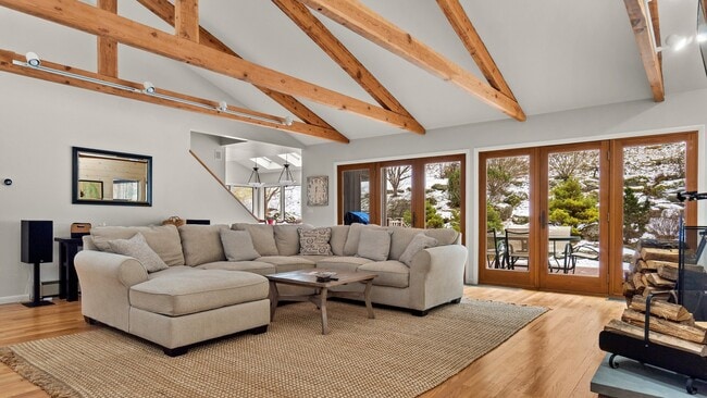 Building Photo - 14 Glendale Rd