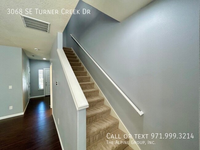 Building Photo - 3068 SE Turner Creek Dr