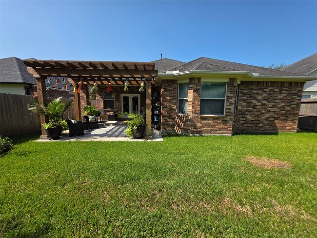 Building Photo - 6158 Cornell Ln