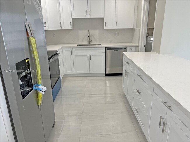 Building Photo - 11962 SW 37th Terrace