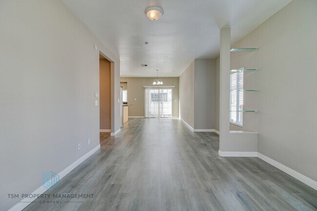 Building Photo - 810 S Atlantic Blvd