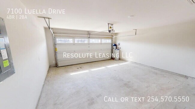 Building Photo - 7100 Luella Dr