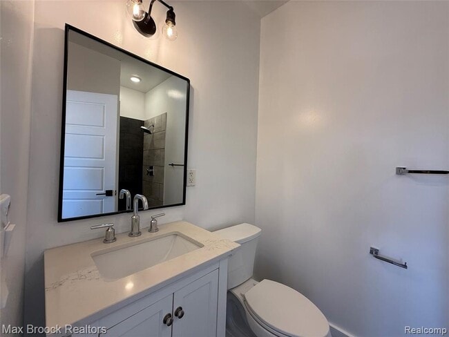Building Photo - 3143 Trumbull